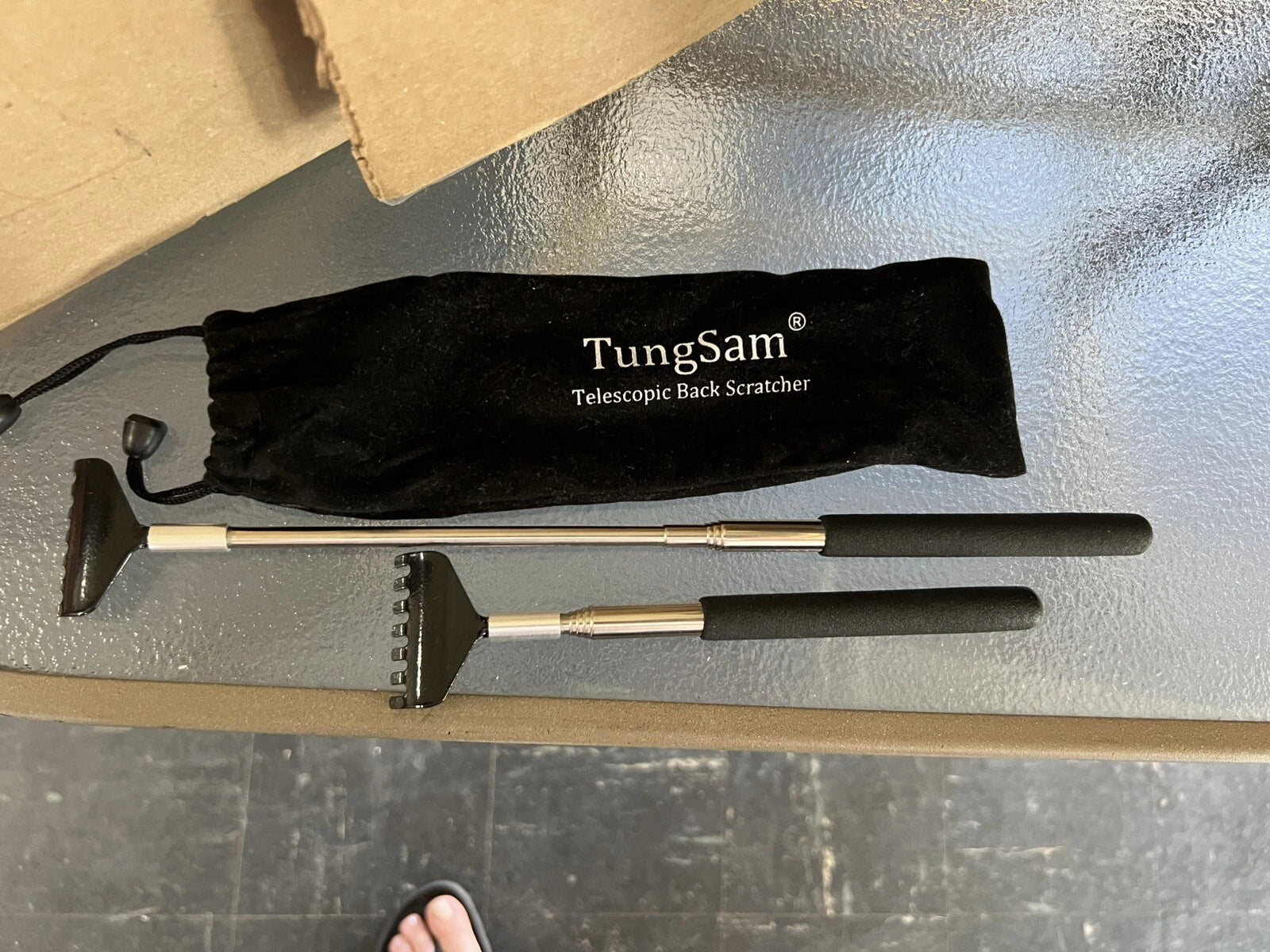 back scratcher (set of 2)