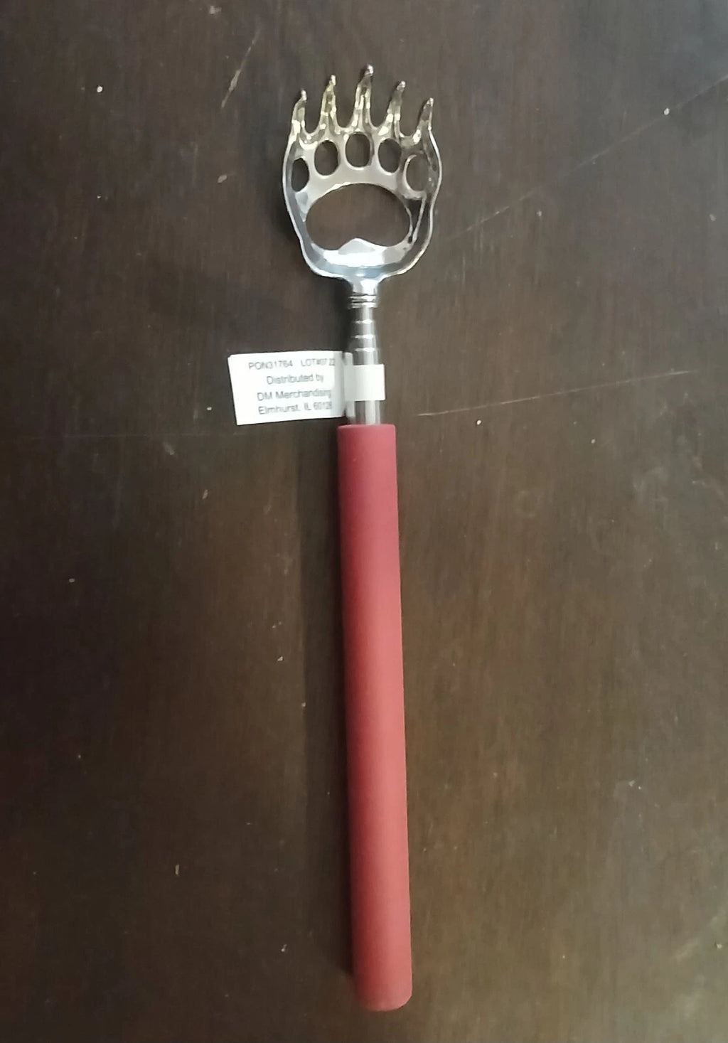 D.M. Merchandising ‎Bear-CLAW Back Scratcher