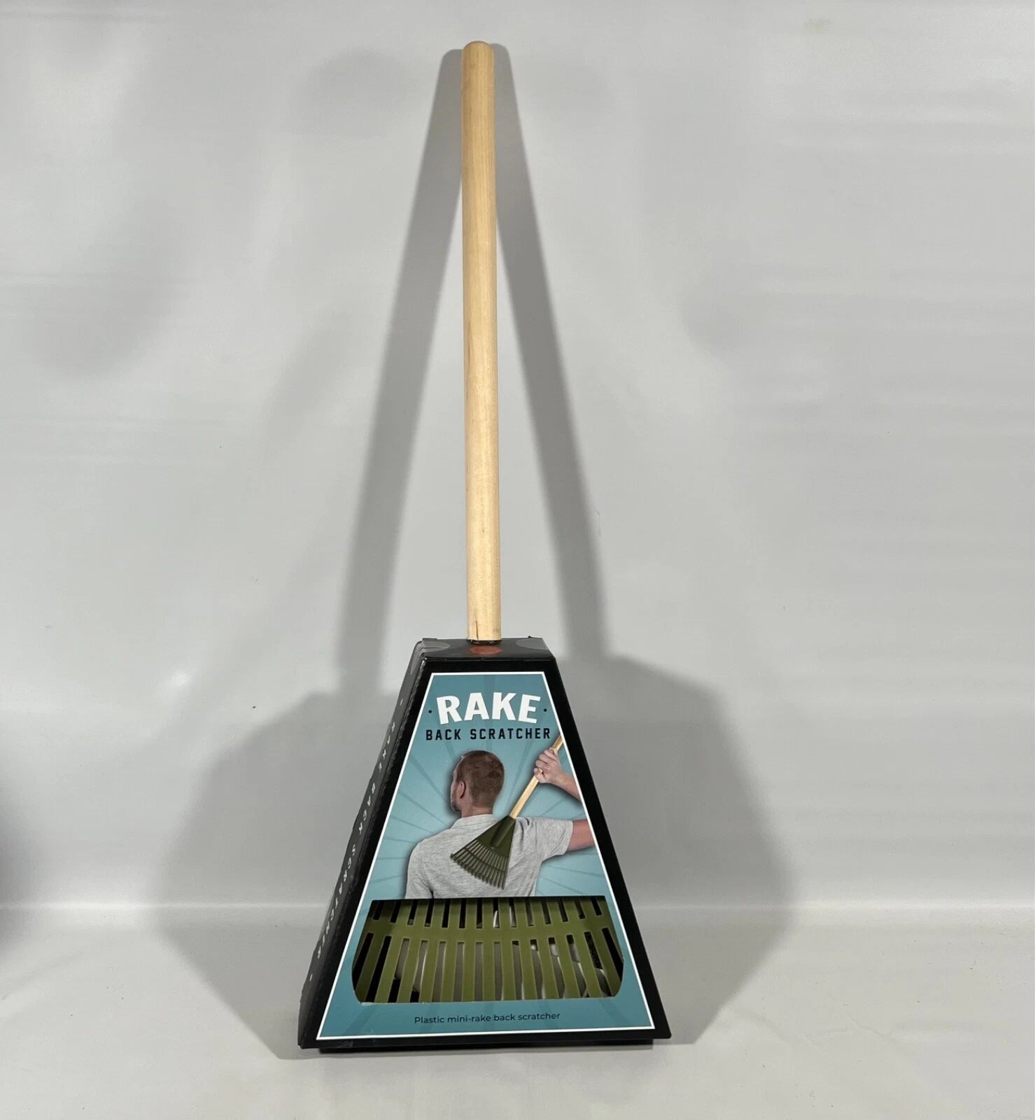 Rake Back Scratcher Gag Gift Present Big Wide Therapeutic 24” Long New NWT