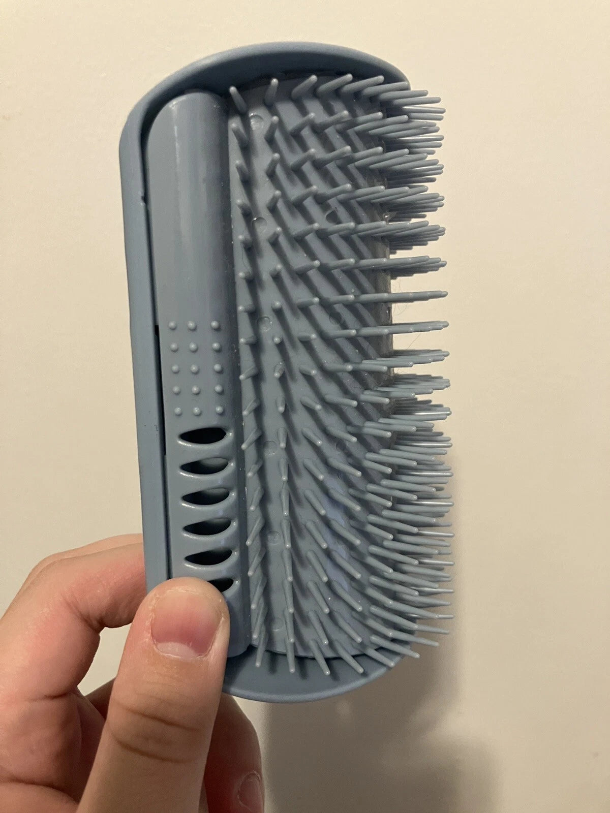 Brand New Blue Cat Self-Groomer Face Scratcher Wall Corner Massage Brush Comb