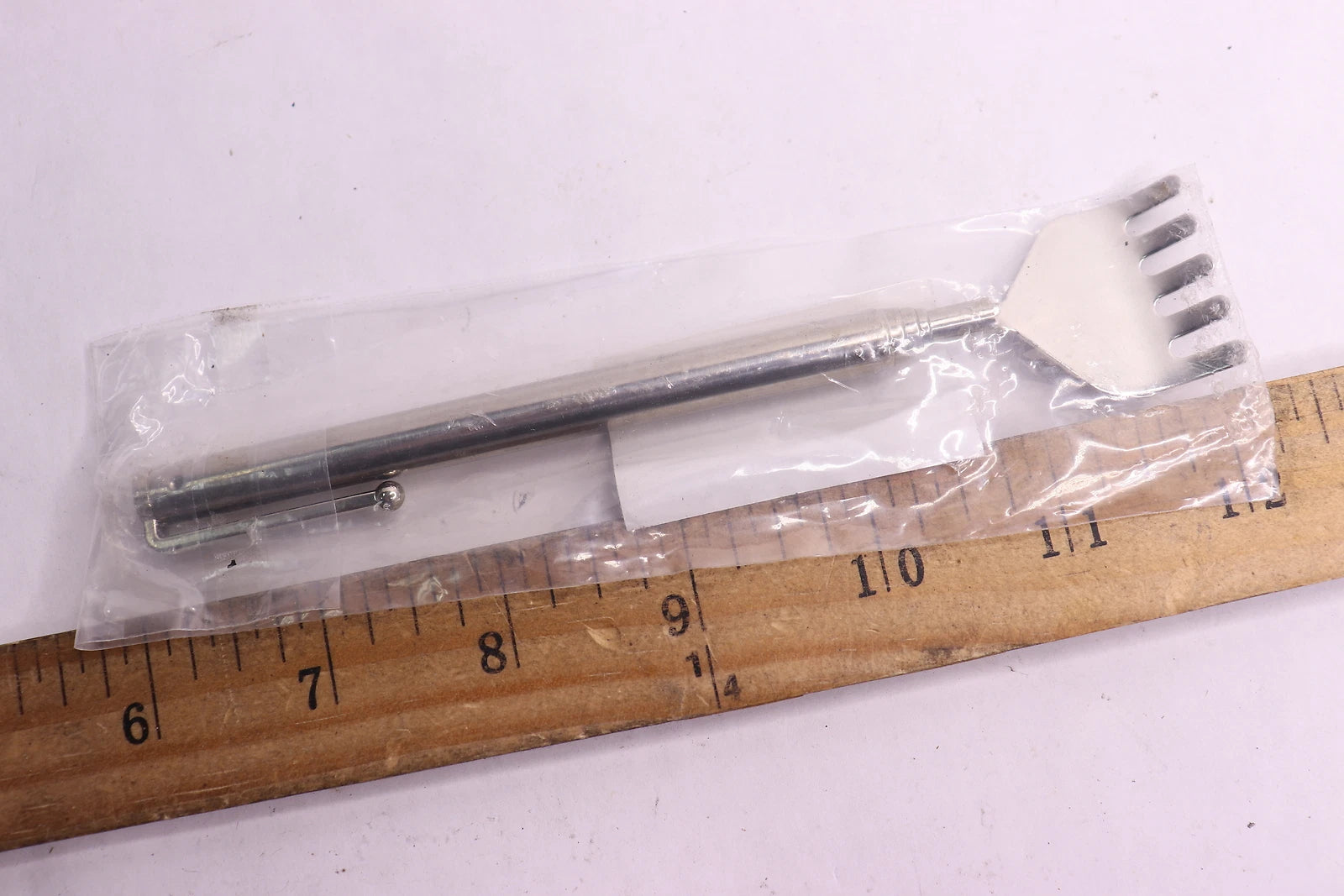 Home-X Extendable Back Scratcher SH3263